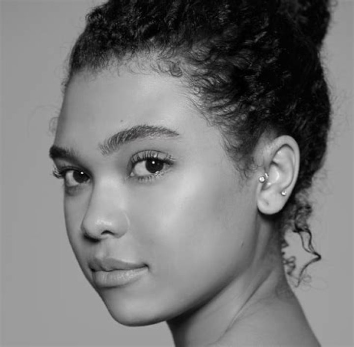 Sofia Bryant Wiki, Boyfriend, Age, Height & Net Worth