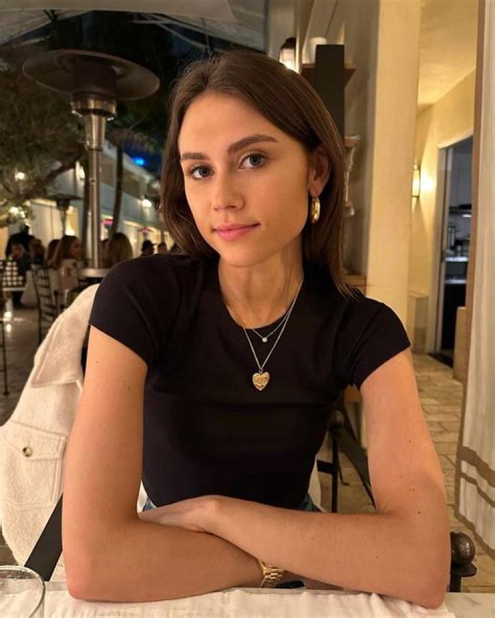 Sophie Flay Wiki, Age, Boyfriend, Net Worth, Height, Parents & More