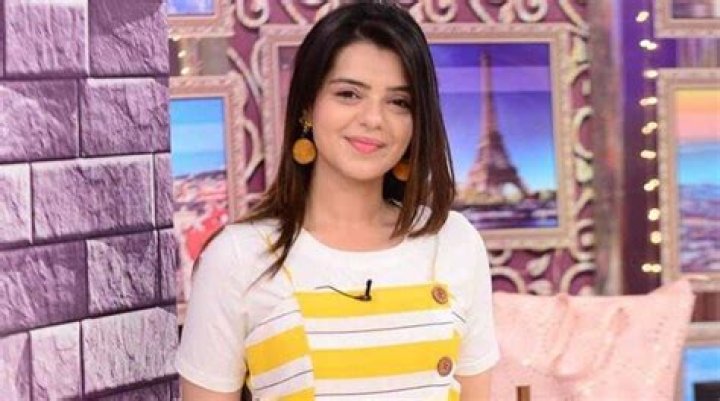 
Srha Asghar announces pregnancy news in the sweetest way possible 