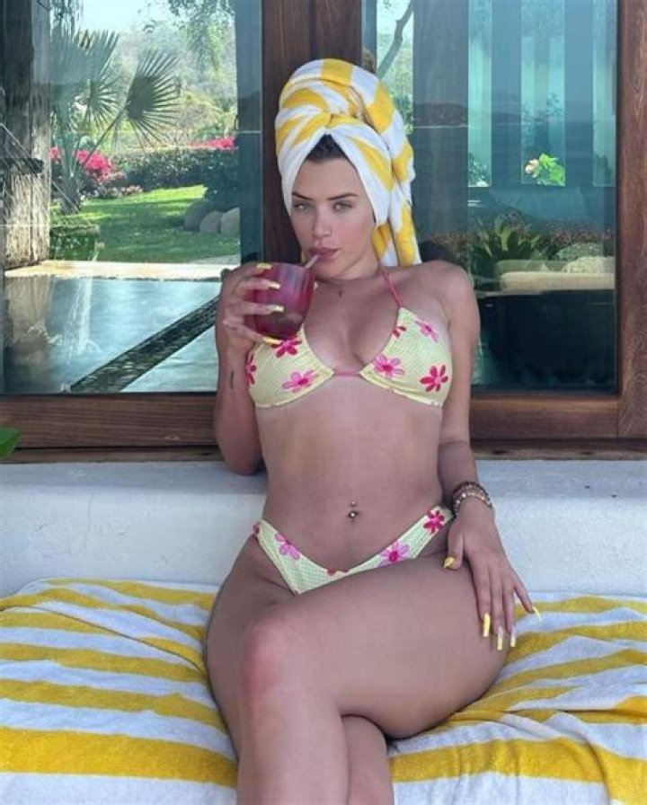 Stassiebaby Biography - Facts, Childhood, Family Life & Achievements