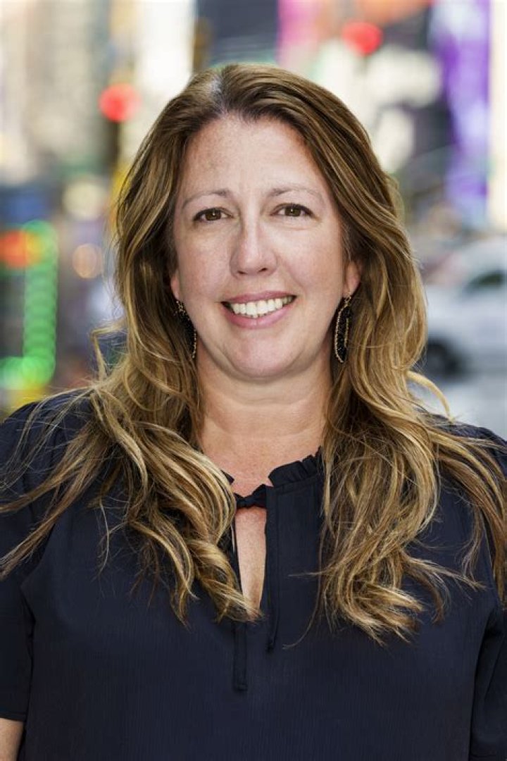 Dr. Susan McKenna, MD – Los Angeles, CA