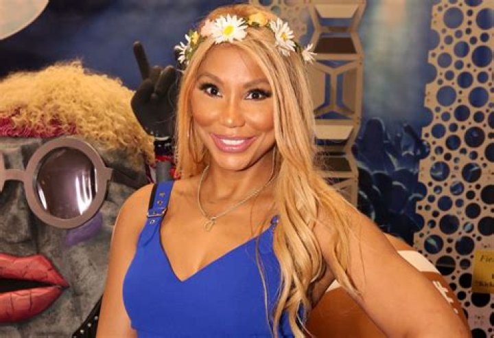 Tamar Braxton Remembers The Good Times She Used To Have With Her Family On Their Show – See Tamar Singing At Her Mom’s Dog’s Funeral