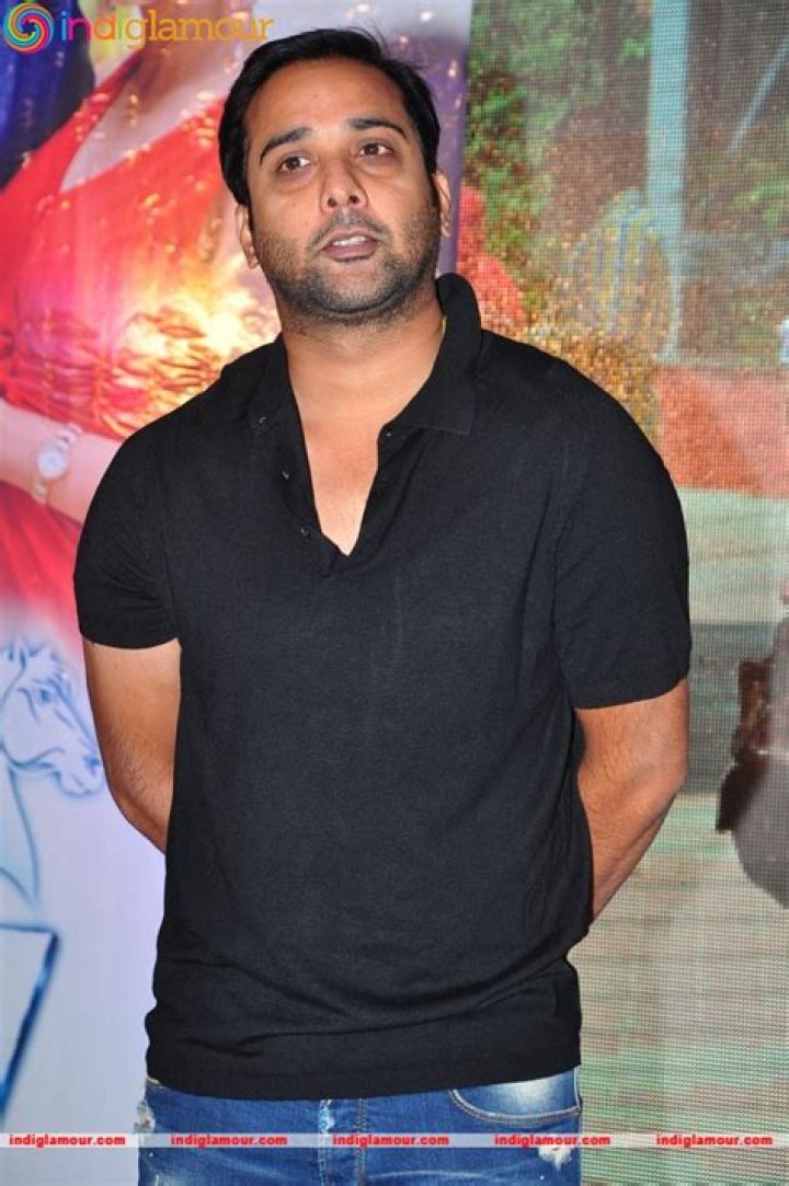 Tarun Kumar Biography - Facts, Childhood, Family Life, Achievements