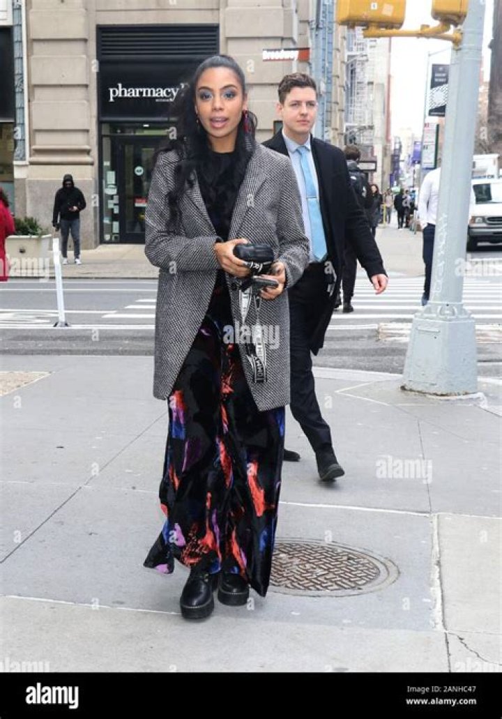 Taveeta Szymanowicz Biography - Facts, Childhood, Family Life & Achievements