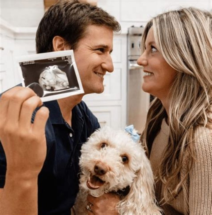 Taylor Louderman, A Broadway Performer With Husband Brooks Toth, She Is Pregnant And Expecting Her First Child
