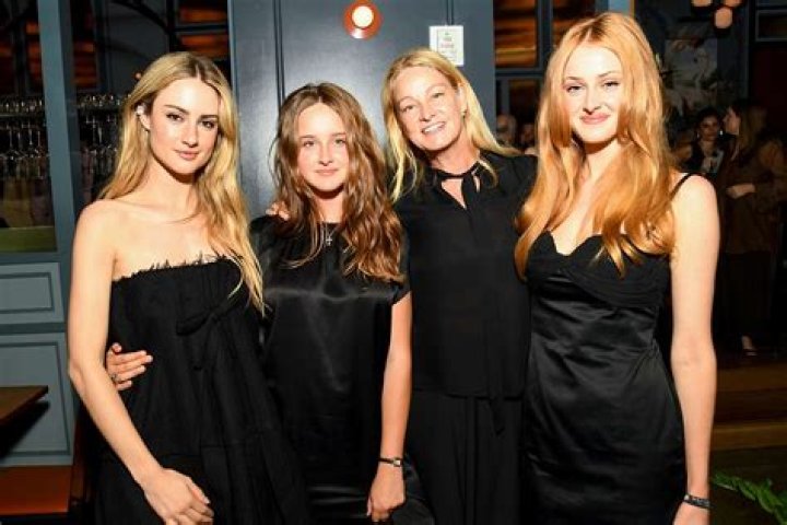 Tim Van Patten Biography - Facts, Childhood, Family Life & Achievements