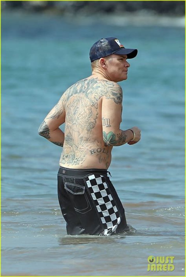 TimTheTatman: Wife, net worth, tattoos, smoking & body facts