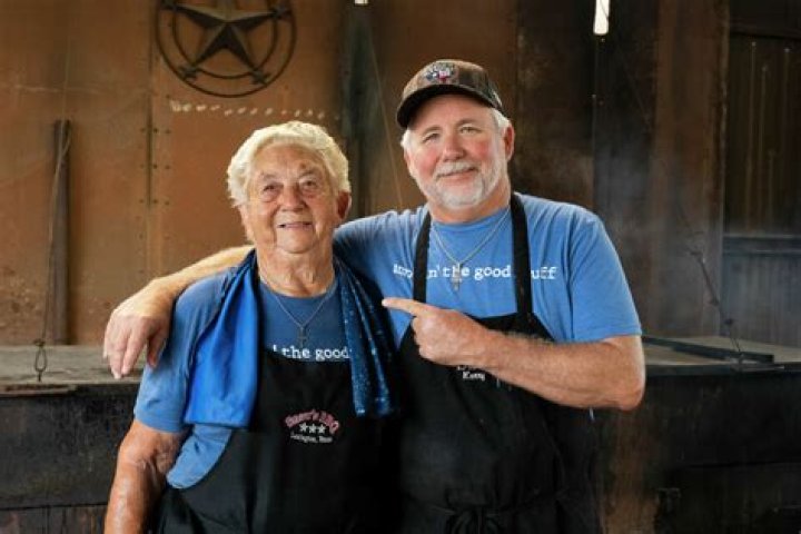 Tootsie Tomanetz Net Worth, Age, Wiki, Snow BBQ, Husband