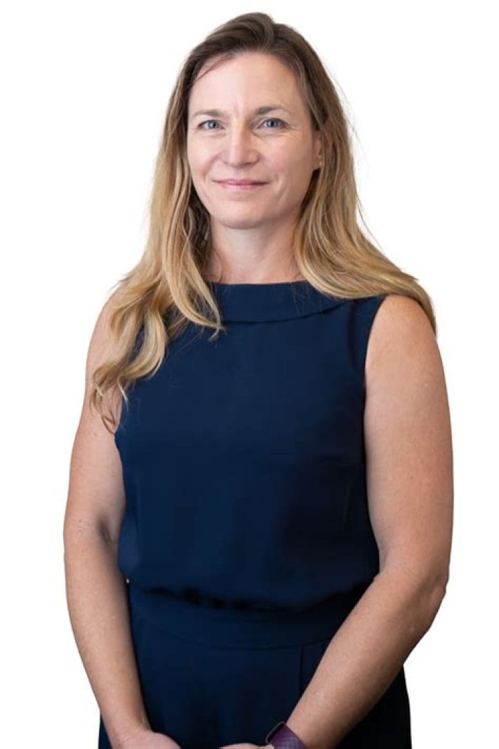 Dr. Uldine (Netzer) Castel, MD – Ventura, CA