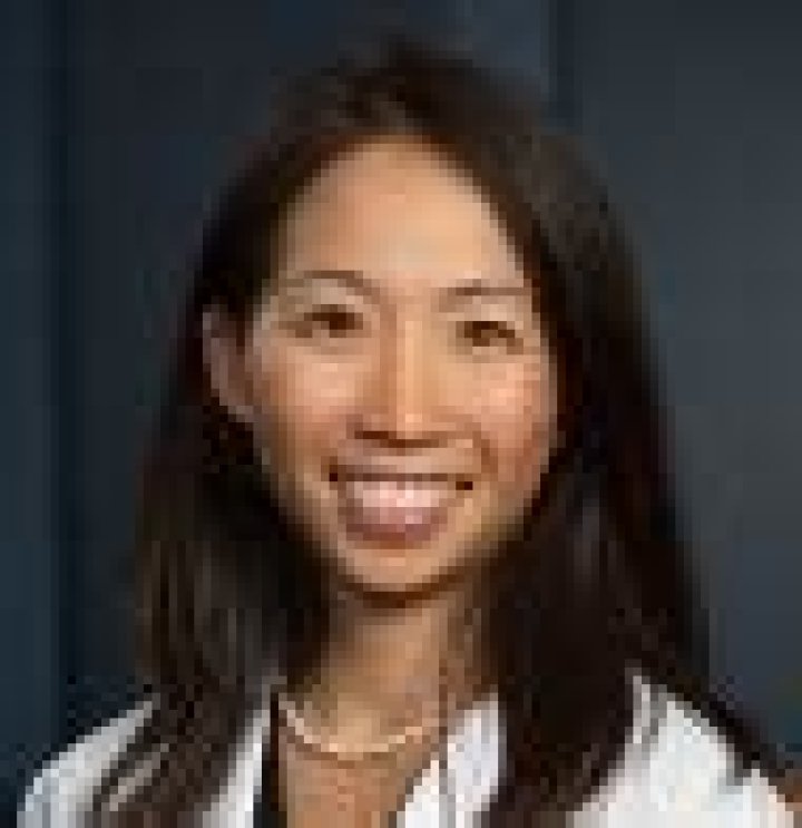 Dr. Vanee Virasch, MD – Chicago, IL