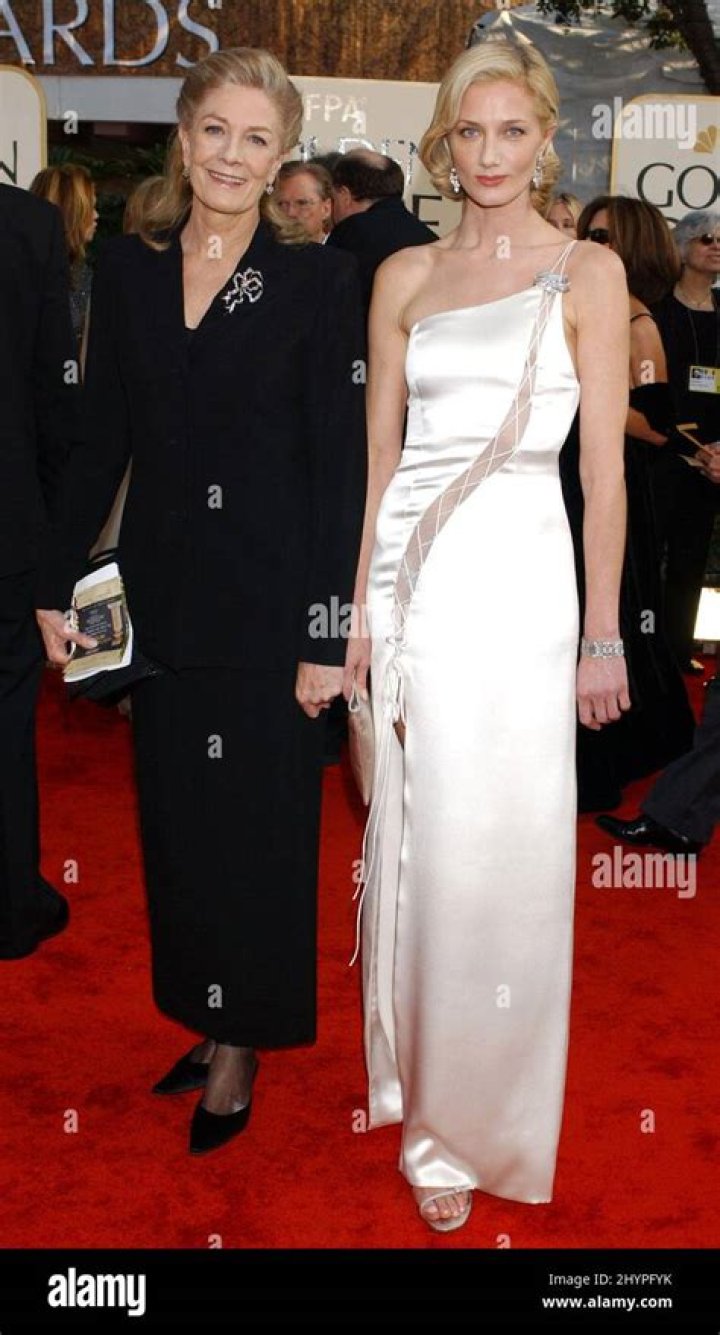 Vanessa Redgrave Bio, Wiki, Age, Height, Parents, Husband, Camelot, and Net Worth