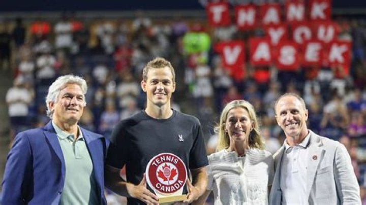 Vasek Pospisil Wife: Is Vasek Pospisil Married? Who Is Vasek Pospisil’s Girlfriend Lauren Elizah?