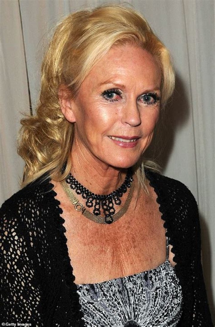 Veronica Carlson cause of death, husband, children, net worth