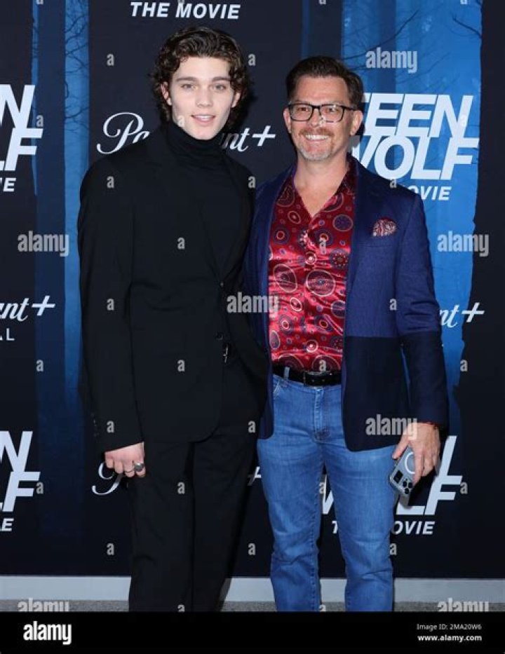 Vince Mattis Wikipedia, Age, Height, Parents, Birthday Instagram