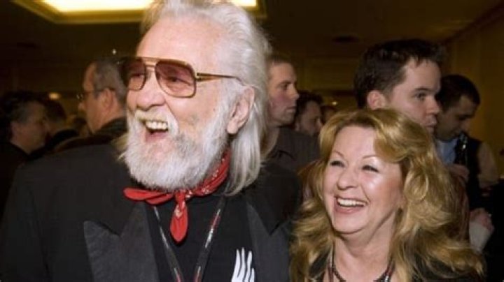 Wanda Hawkins: Who Ronnie Hawkins' wife?