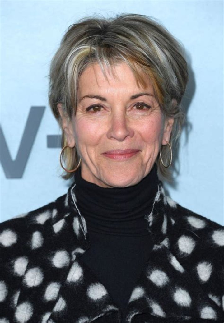 Wendie Malick Biography - Facts, Childhood, Family Life & Achievements