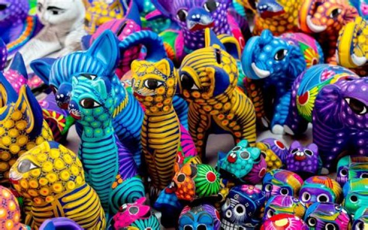 What is the name of Mama Imelda’s alebrije? – Celebrity