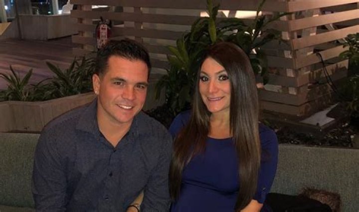 Where Do Deena And Chris Live? – Celebrity