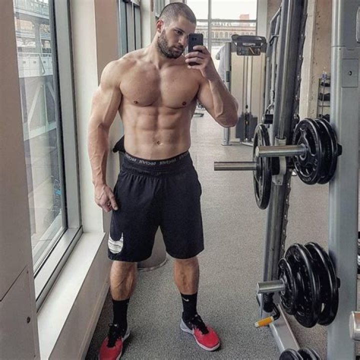 Where is Florian Munteanu now?