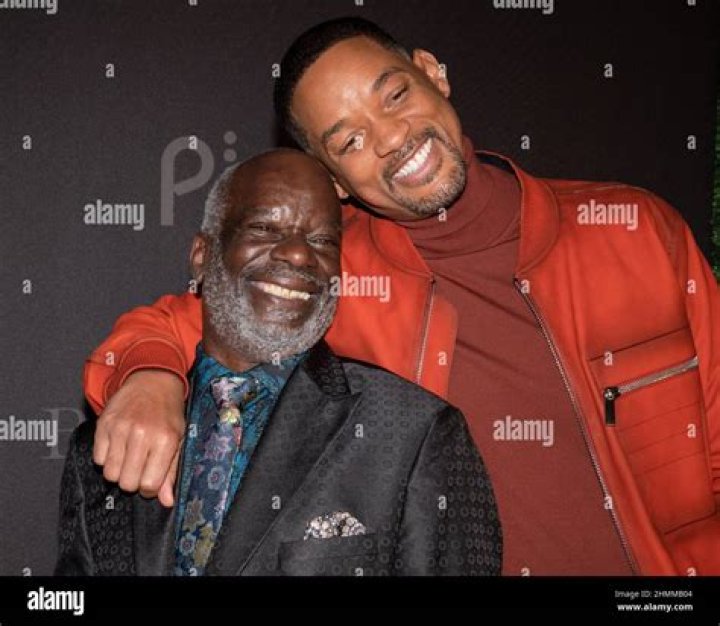 Who Are Akira Akbar Parents? Meet The Father And Mother Of The Young Actress From Fresh Prince Of Bel Air