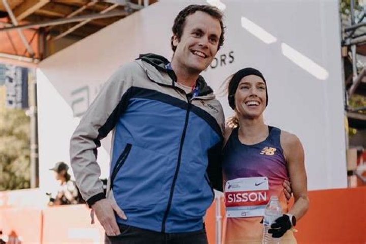 Who Is Emily Sisson Husband? Her Height Weight And Parents Age Revealed