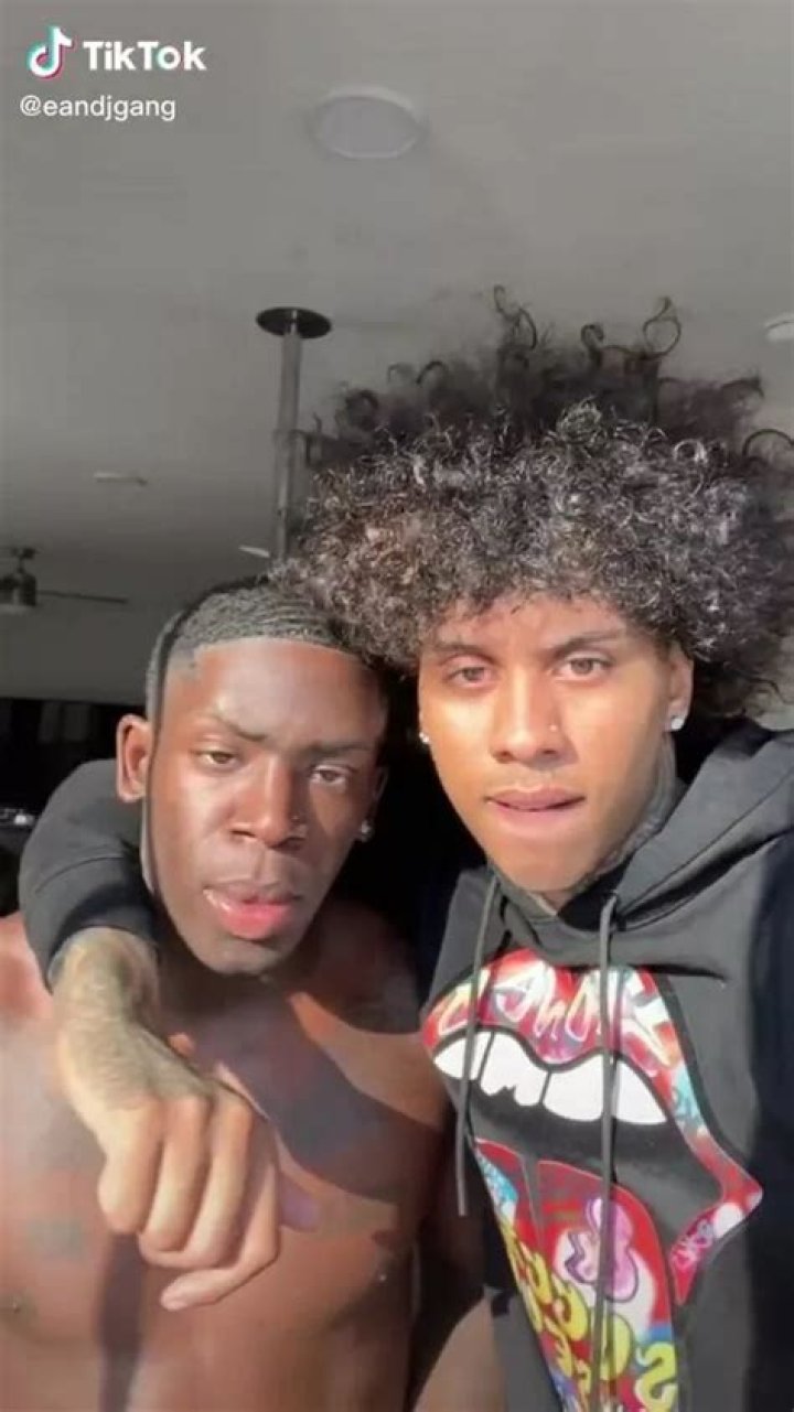 Who Is Eric Dodds on Tiktok? Johntae Collier Boyfriend Started A Gofundme In Order To Help The Tiktoker