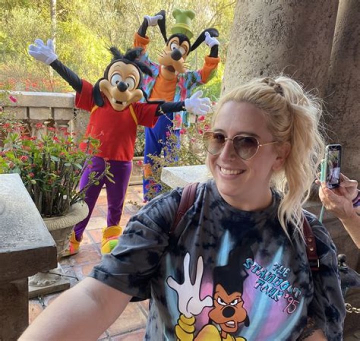 Who Is Lolathon From Twitch? Everything To Know