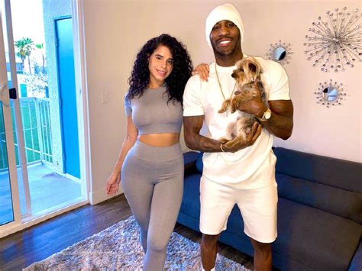 Who Is Yordenis Ugás Wife? Is The Boxer Married?