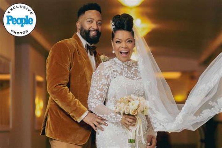 Who Is Yvette Nicole Brown Husband or Boyfriend? – Is She Married?