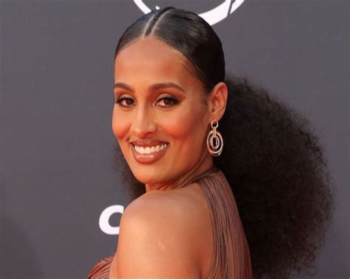 WNBA Star Skylar Diggins-Smith in Workout Gear Is “Dangerously Disciplined”
