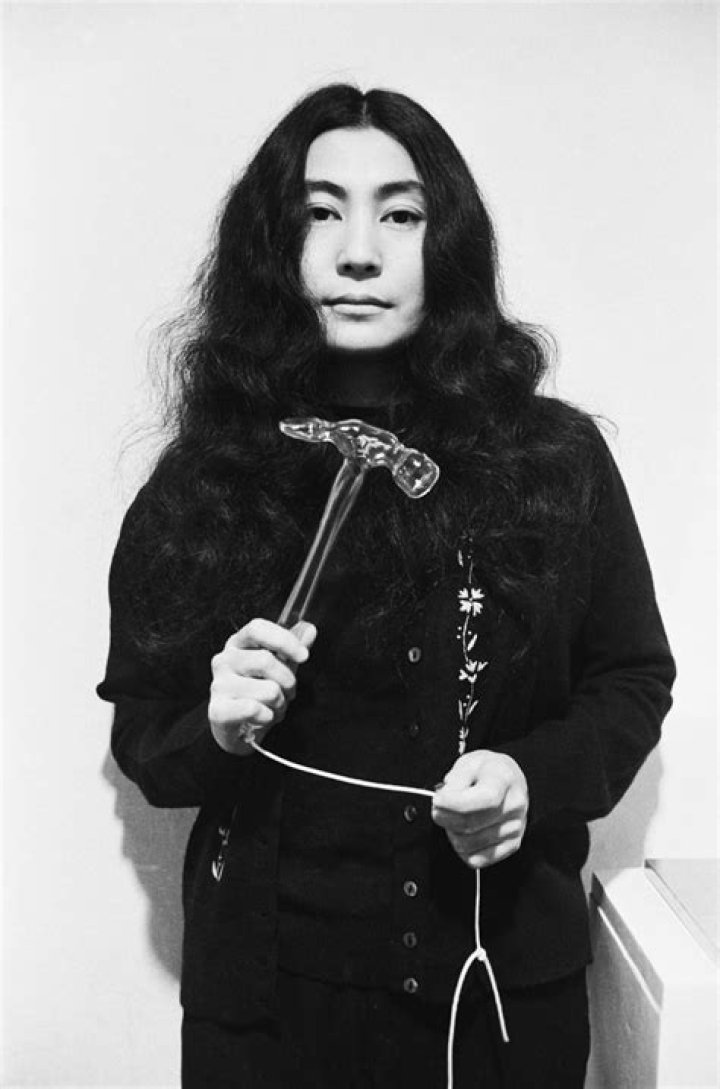 Yoko Ono Biography - Facts, Childhood, Family Life & Achievements